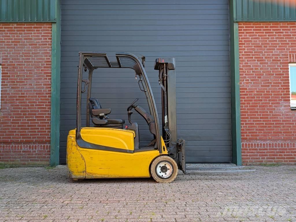 Yale ERP 20 VT バッテリーフォークリフト