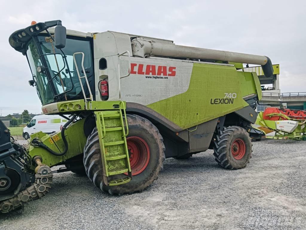 CLAAS Lexion 740 コンバイン