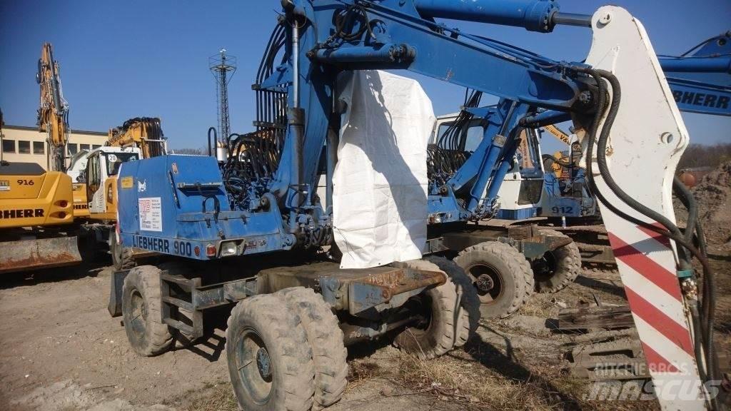 Liebherr A900-C ホイール式油圧ショベル（パワーショベル・ユンボ・バックホー）