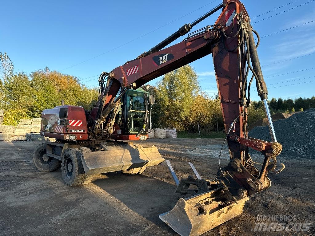 CAT 313 D ホイール式油圧ショベル（パワーショベル・ユンボ・バックホー）