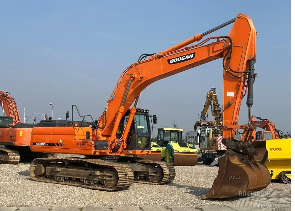 Doosan DX 300 LC-3 大型油圧ショベル12t以上（パワーショベル・ユンボ）