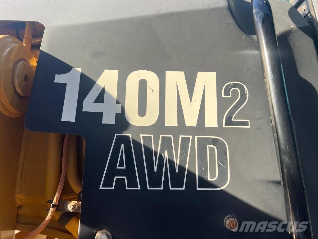 CAT 140 M AWD モーターグレーダー