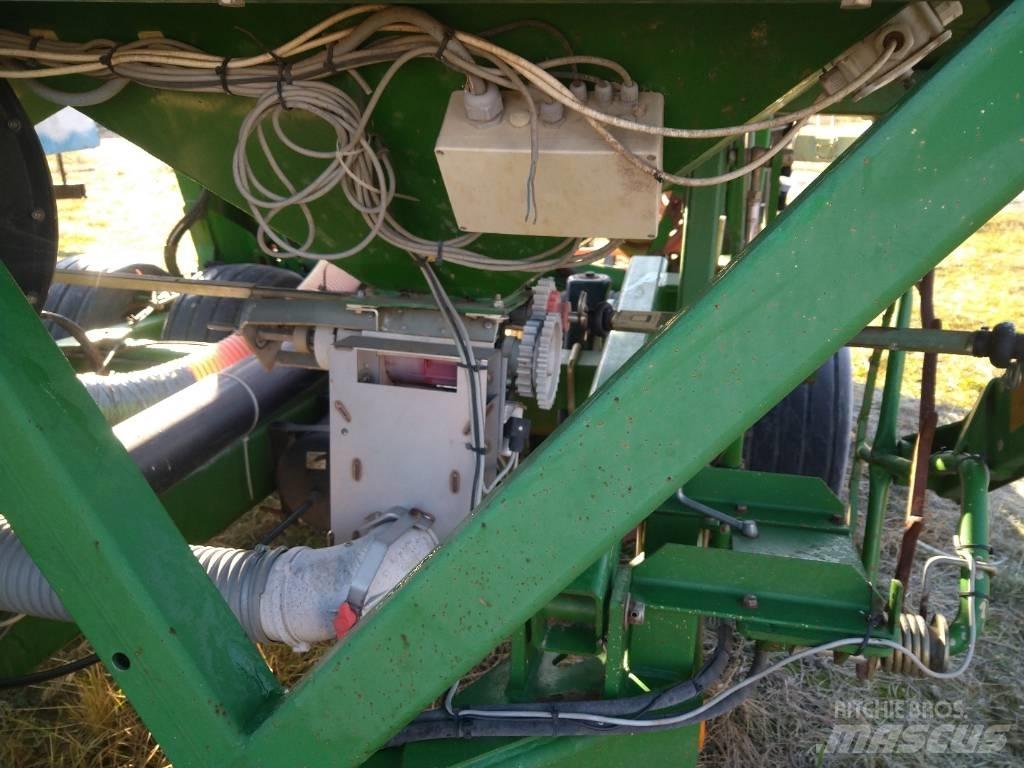 John Deere 740 A 9m ドリル