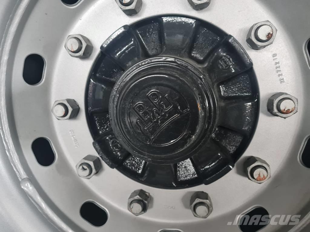 Zaslaw D 737-10 汎用トレーラー