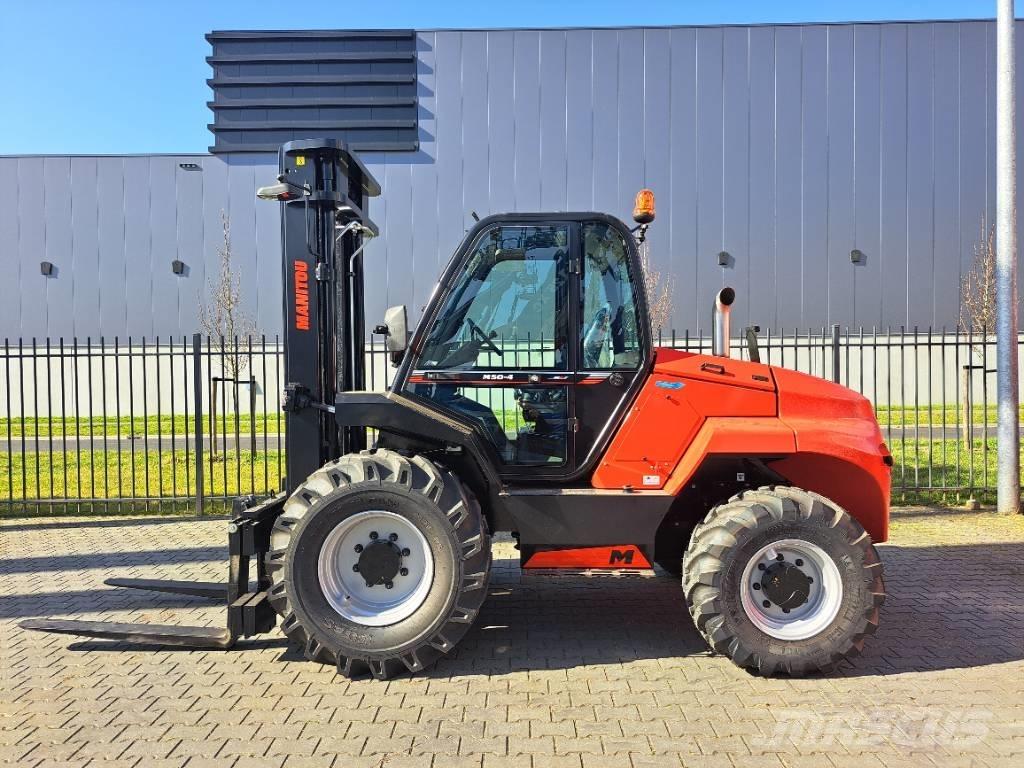 Manitou M 50-4 ラフターテレントラック