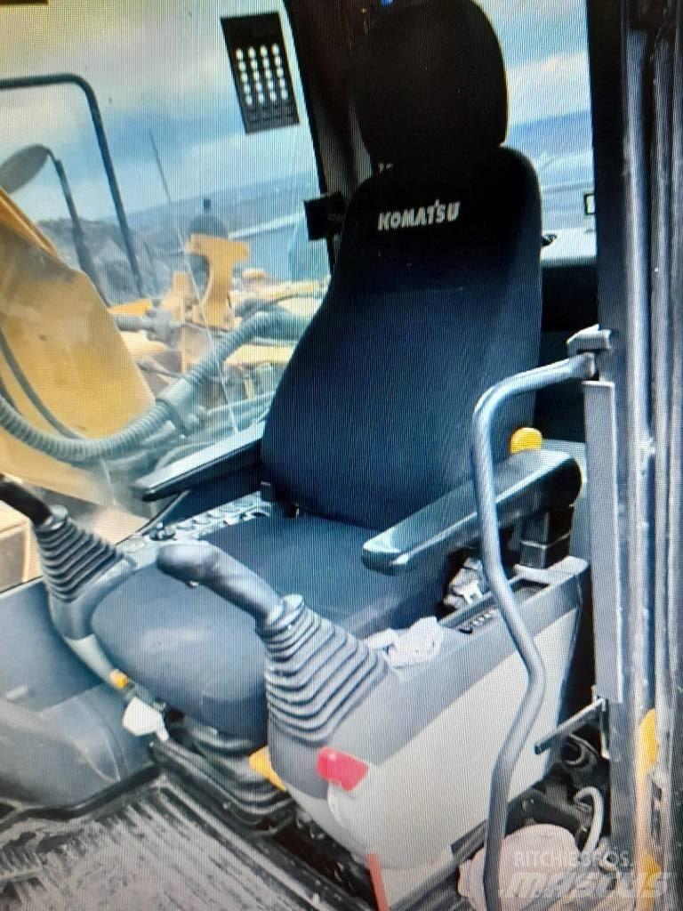 Komatsu HB 215 LC-1 大型油圧ショベル12t以上（パワーショベル・ユンボ）