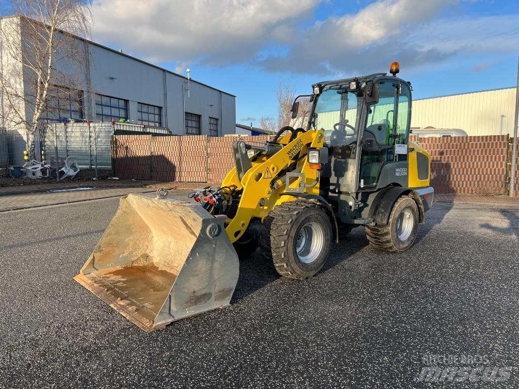 Wacker Neuson WL 32 ホイールローダー・タイヤショベル
