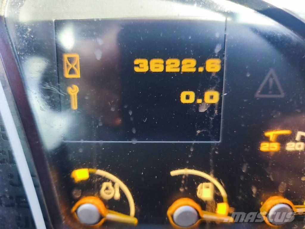 JCB 525-60 テレスコーピックハンドラー