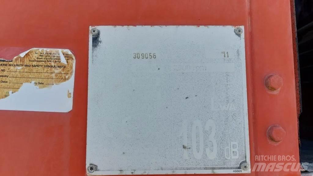 Terex RC30 ラフテレーンクレーン