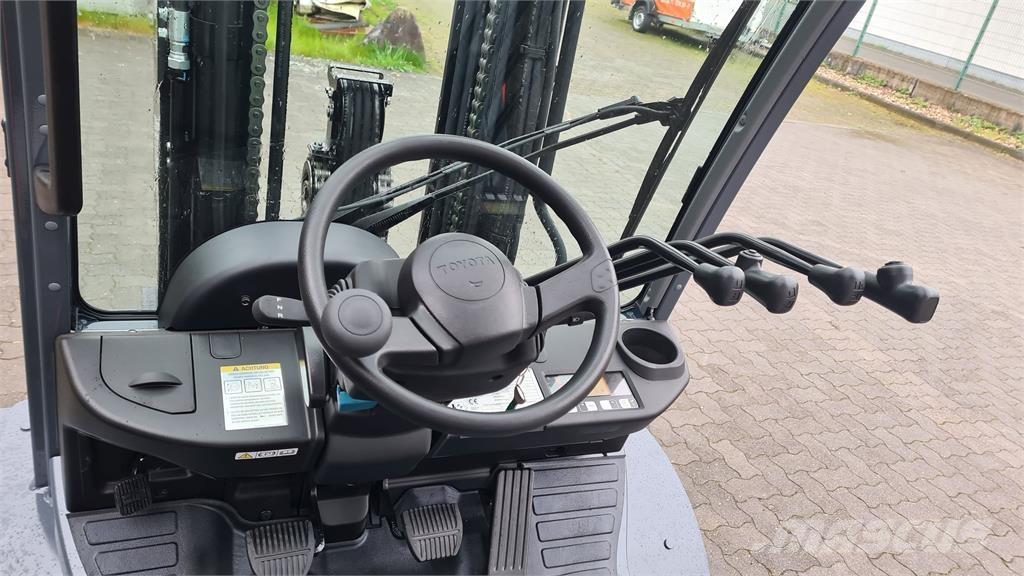 Toyota 02-8FGJF35 LPGフォークリフト