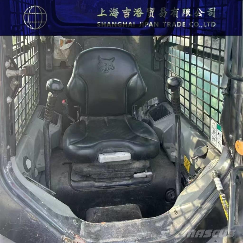 Bobcat S 550 スキッドステアローダー
