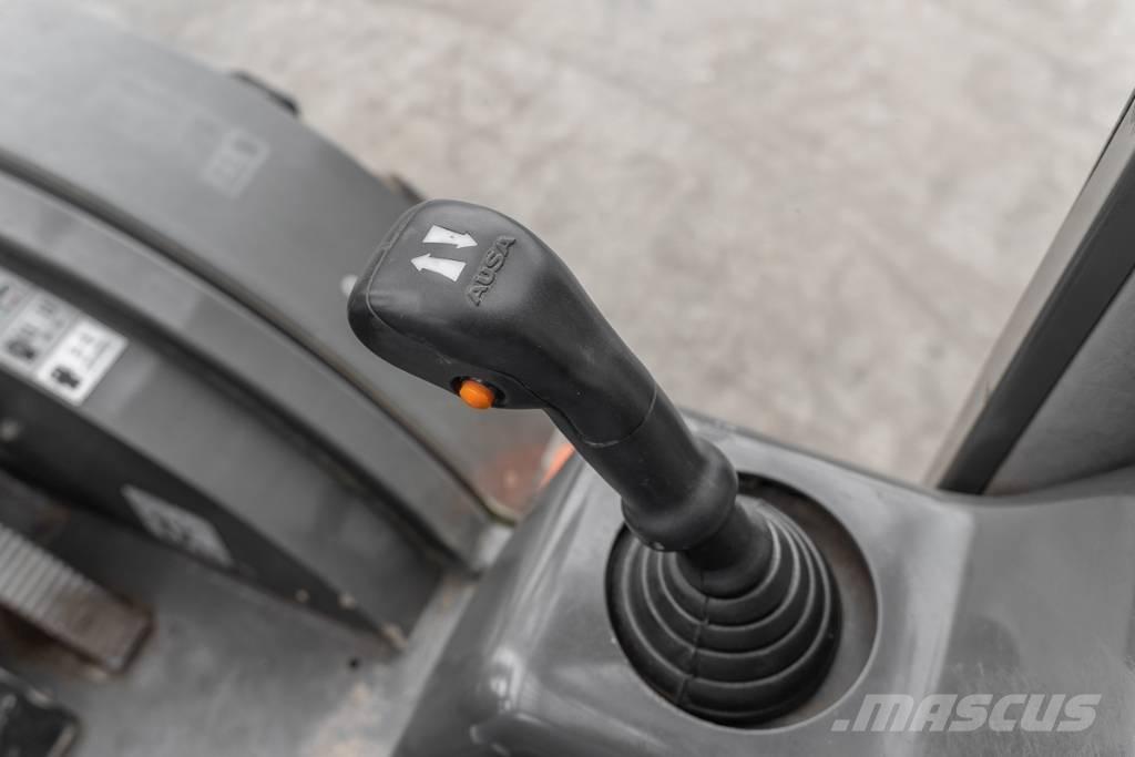Ausa C 250 H X4 ディーゼル・軽油