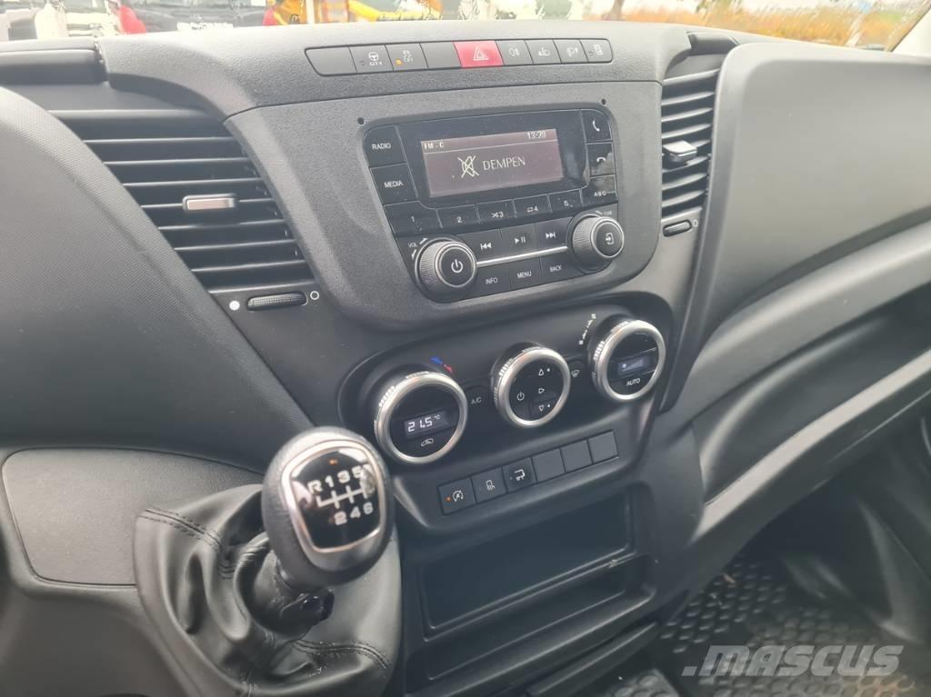 Iveco 35C16 / D brif パネルバン