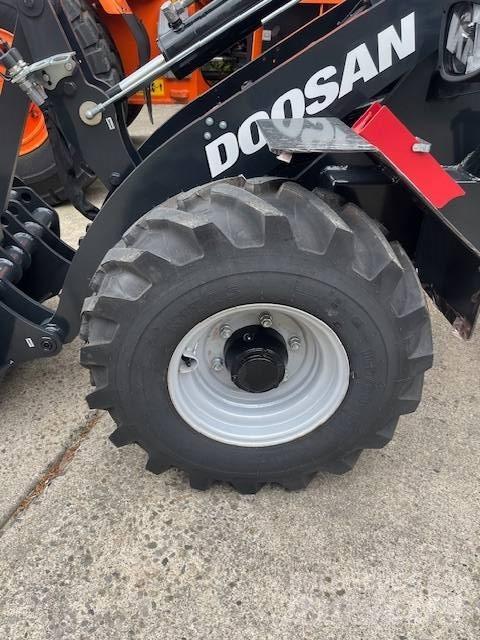 Doosan DL65 ミニローダー