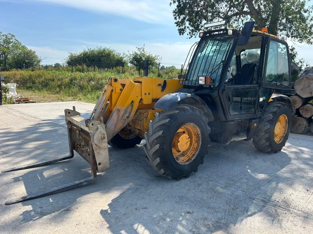 JCB 531-70 テレスコーピックハンドラー