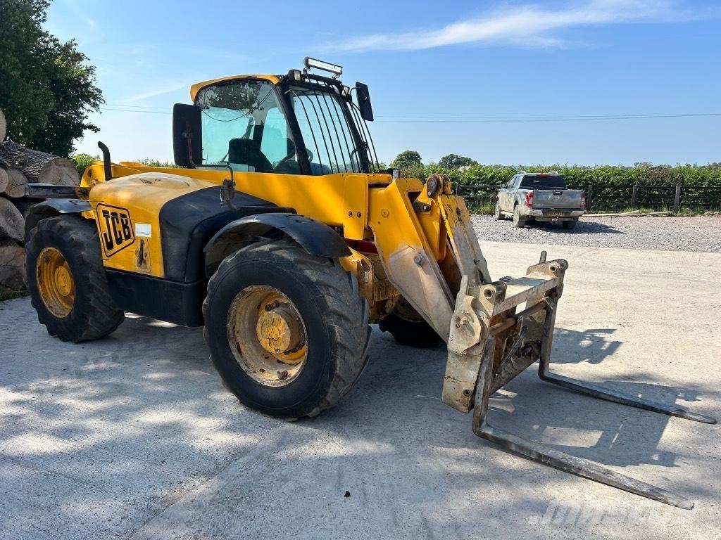 JCB 531-70 テレスコーピックハンドラー