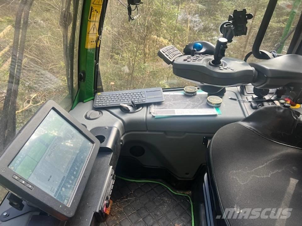 John Deere 1170 G ハーベスター
