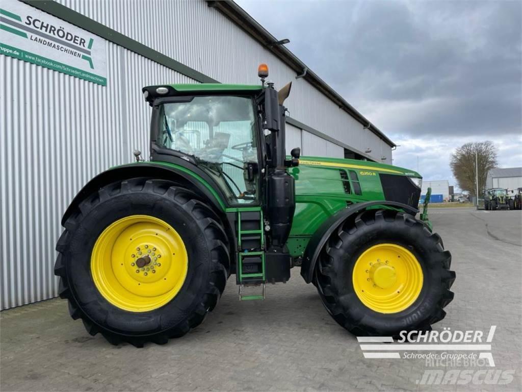 John Deere 6250 R トラクター