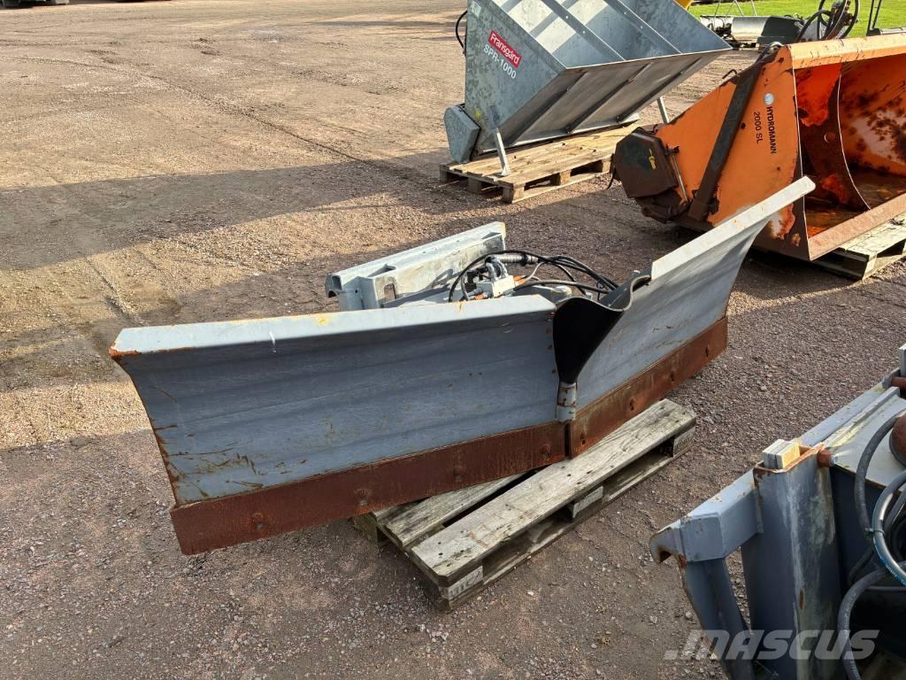 Siringe T2400 スノーグルーマー