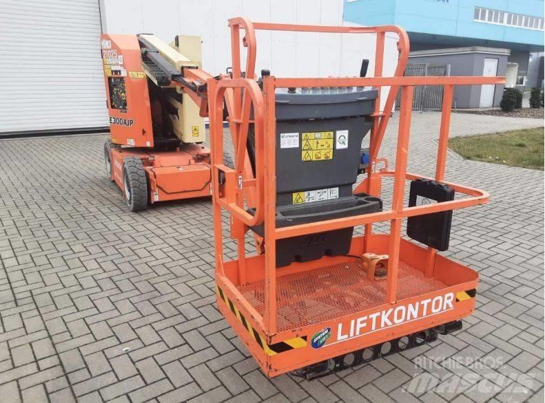 JLG E 300 AJP ブームリフト　屈伸型
