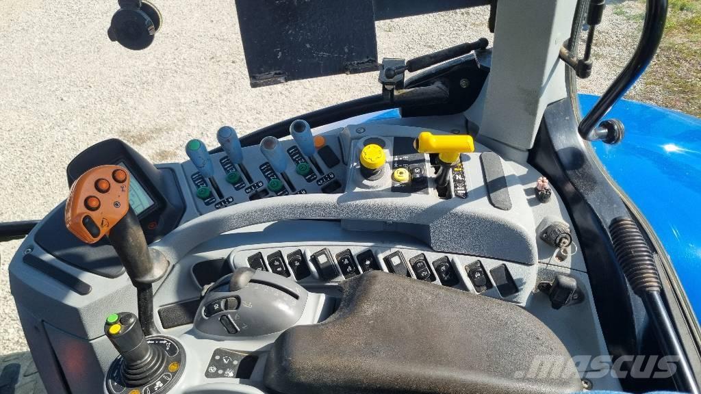 New Holland T6080 トラクター