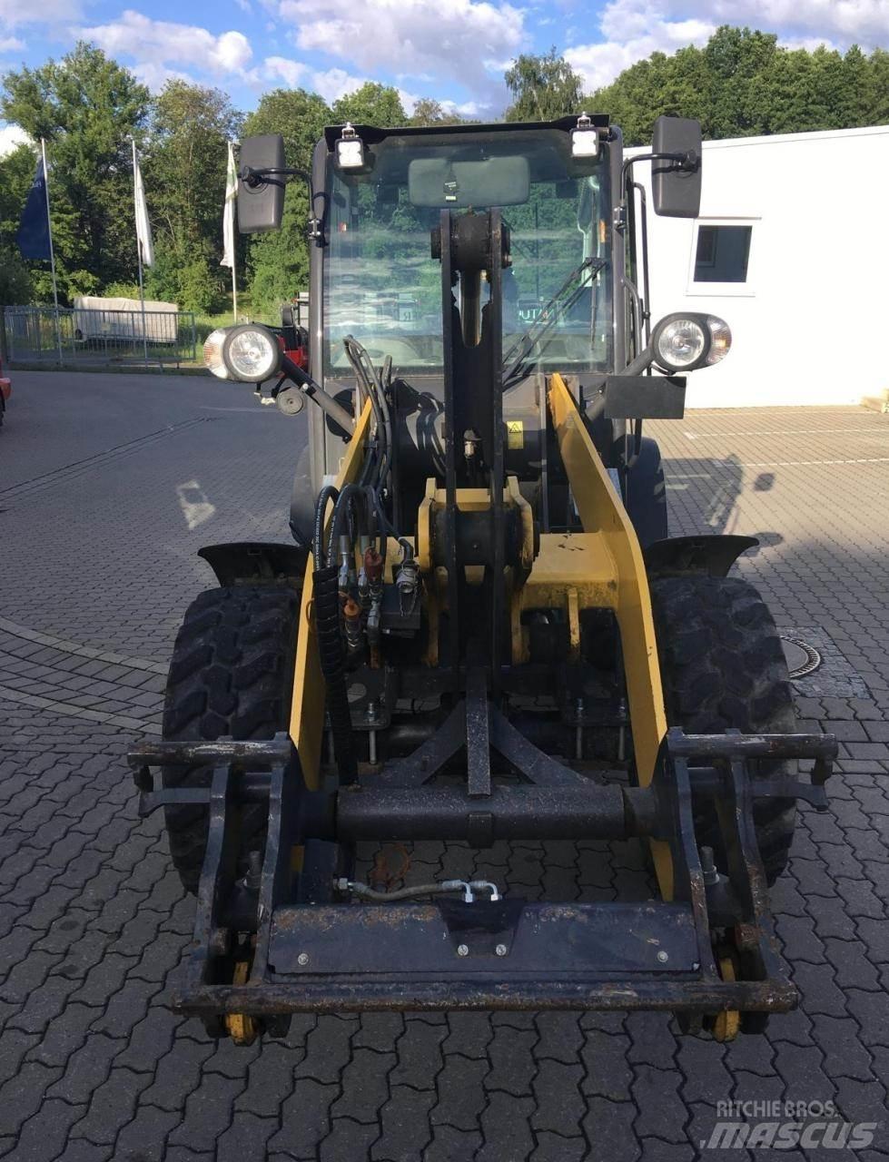 New Holland W50c ホイールローダー・タイヤショベル