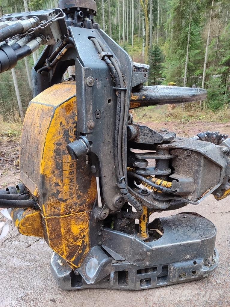 Ponsse Ergo 8W ハーベスター