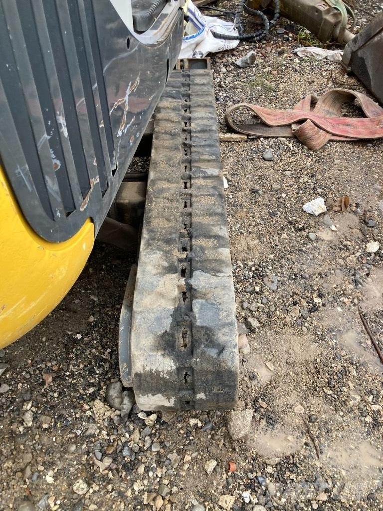 Neuson 2003 RD ミニ油圧ショベル 7t以下（ミニユンボ・ミニディガー）