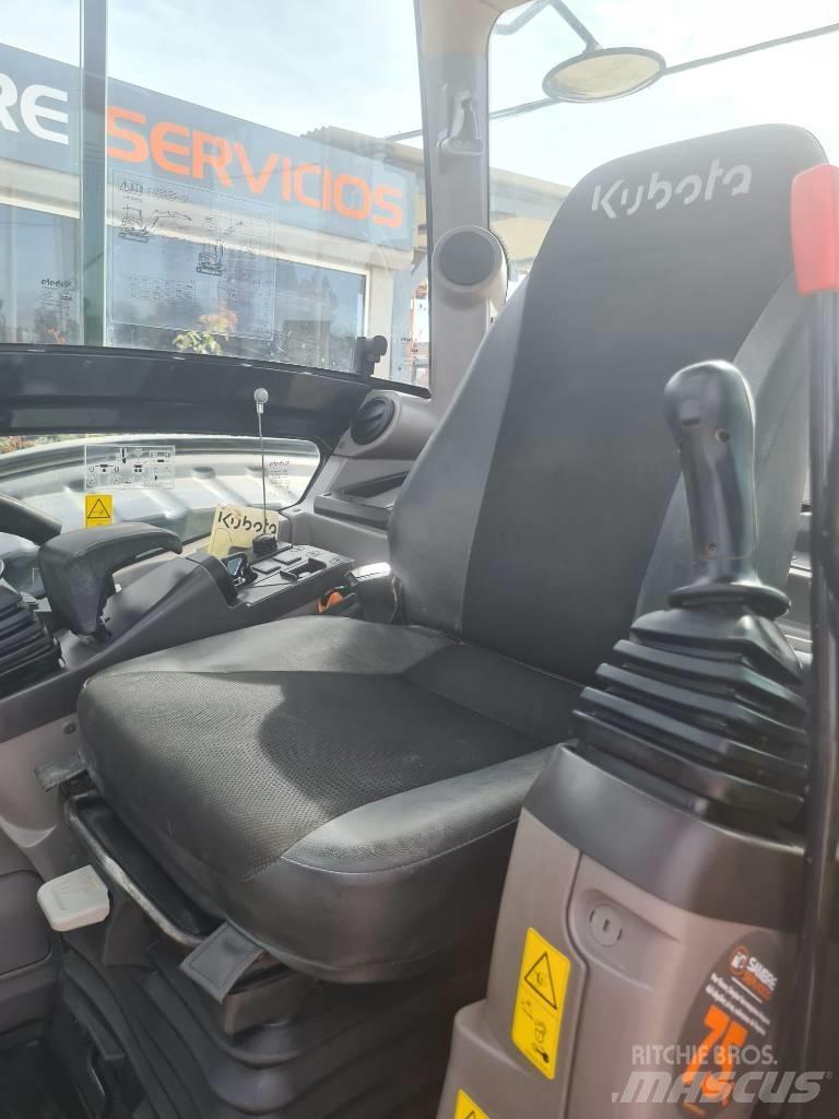 Kubota U 56-5 ミニ油圧ショベル 7t以下（ミニユンボ・ミニディガー）