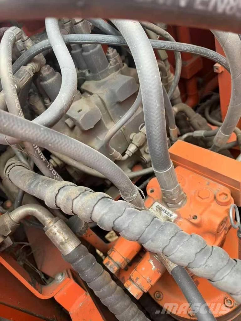 Doosan dx150 大型油圧ショベル12t以上（パワーショベル・ユンボ）