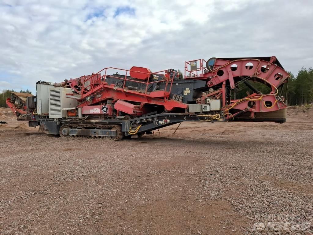 Sandvik UH 450 E 自走式クラッシャー
