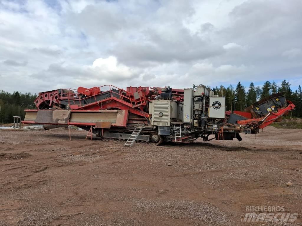 Sandvik UH 450 E 自走式クラッシャー