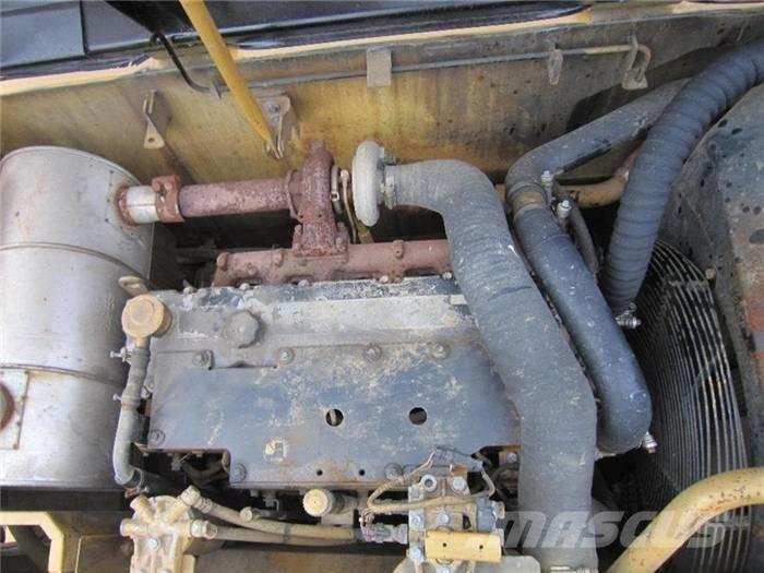 CAT 320 D 大型油圧ショベル12t以上（パワーショベル・ユンボ）