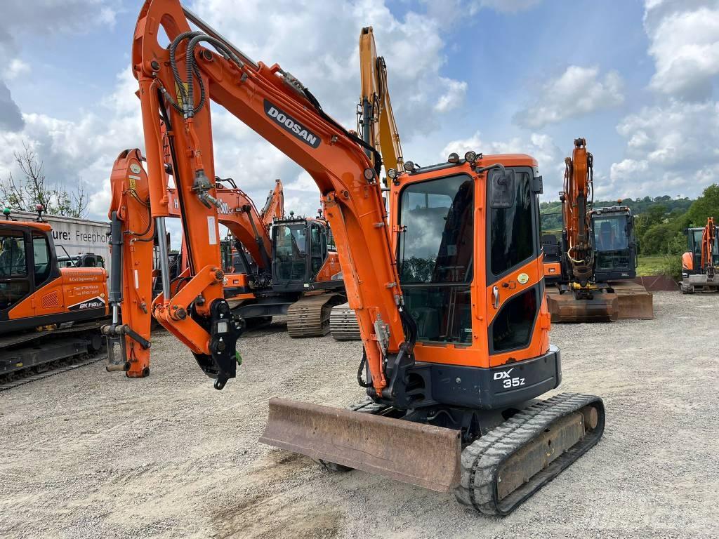 Doosan DX35Z ミニ油圧ショベル 7t以下（ミニユンボ・ミニディガー）