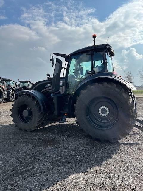 Valtra T 235 D トラクター