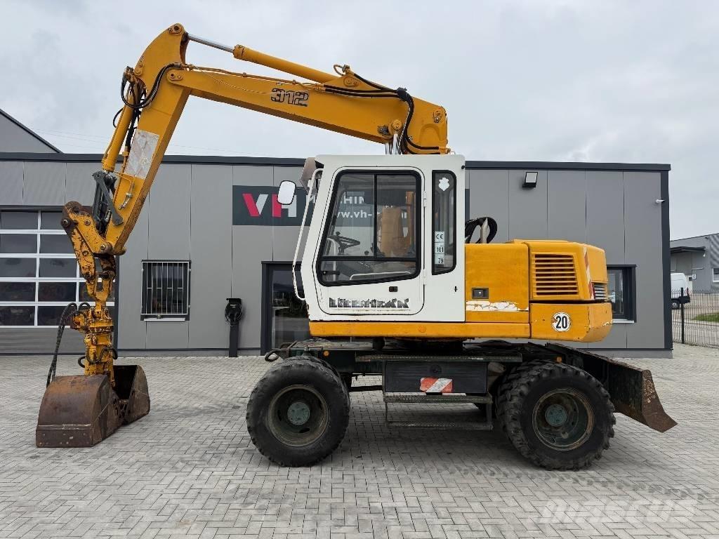 Liebherr A 312 ホイール式油圧ショベル（パワーショベル・ユンボ・バックホー）
