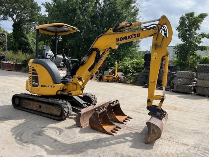 Komatsu PC 30 MR 5 ミニ油圧ショベル 7t以下（ミニユンボ・ミニディガー）
