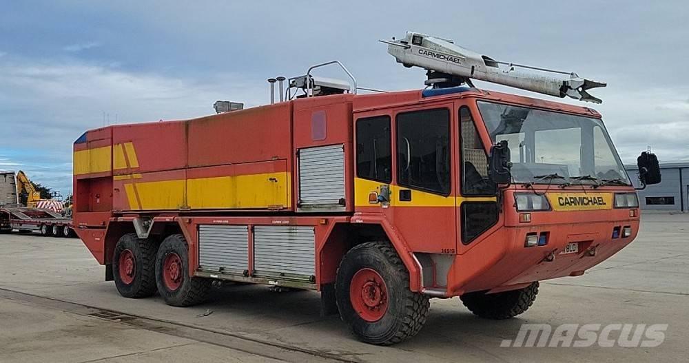  Unipower 6x6 Airport 消防車