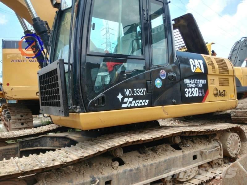 CAT 323 D L 大型油圧ショベル12t以上（パワーショベル・ユンボ）