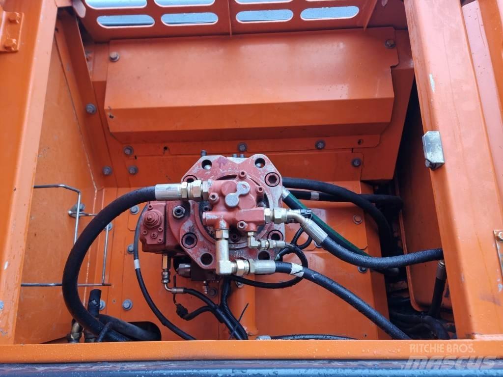 Doosan DX 255 LC 大型油圧ショベル12t以上（パワーショベル・ユンボ）