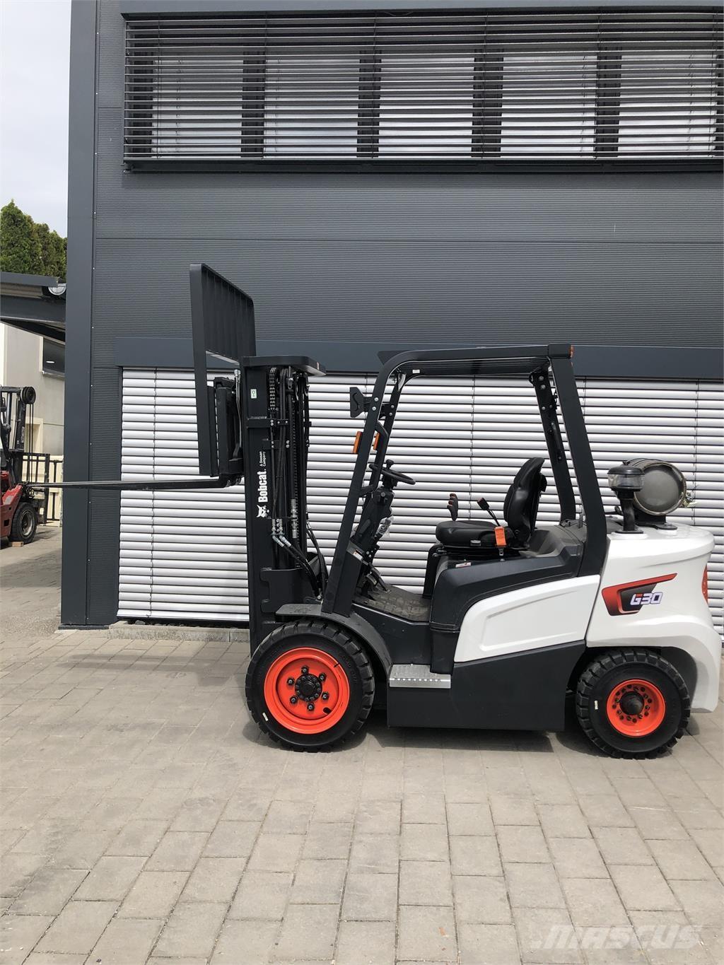 Bobcat G30 NXP LPGフォークリフト