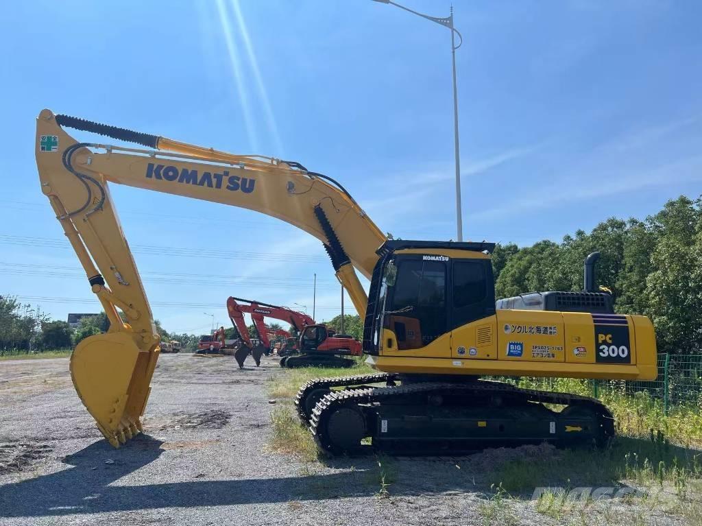 Komatsu PC 300 大型油圧ショベル12t以上（パワーショベル・ユンボ）
