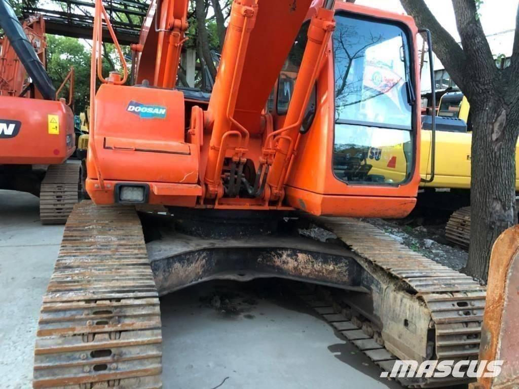 Doosan 220-7 大型油圧ショベル12t以上（パワーショベル・ユンボ）