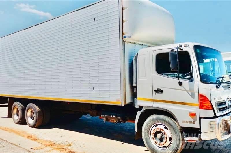 Hino 500 2626 その他トラック