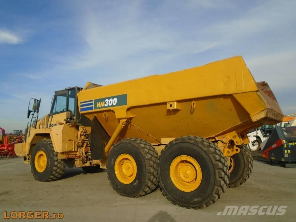 Komatsu HM300-2 アーティキュレート式ダンプトラック