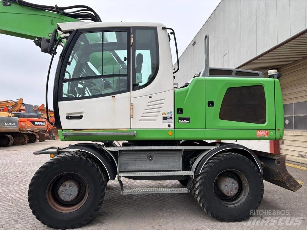 Liebherr A 918 ホイール式油圧ショベル（パワーショベル・ユンボ・バックホー）
