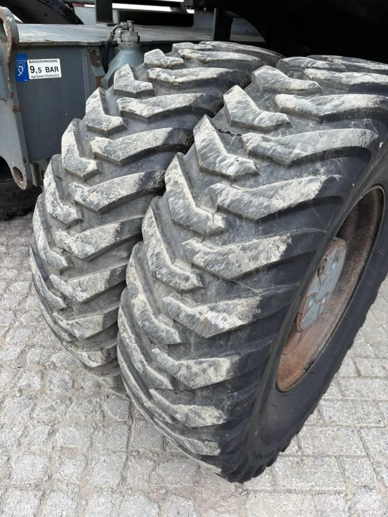 Liebherr A 918 ホイール式油圧ショベル（パワーショベル・ユンボ・バックホー）