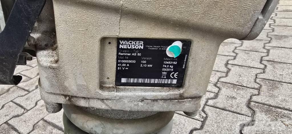 Wacker Neuson AS50e タンパ/転圧バイブレータ