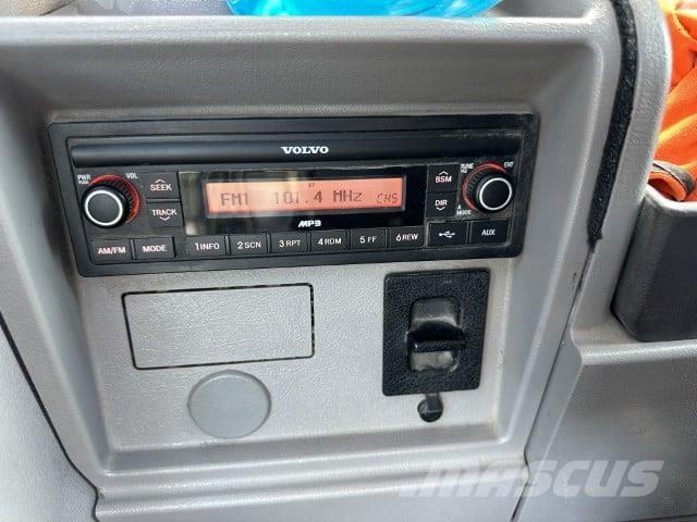 Volvo EWR150E ホイール式油圧ショベル（パワーショベル・ユンボ・バックホー）