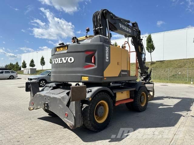 Volvo EWR150E ホイール式油圧ショベル（パワーショベル・ユンボ・バックホー）